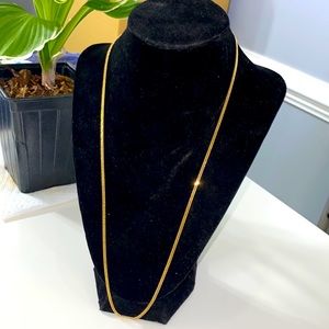 18karat pure gold 20 inch 3.81 grams.